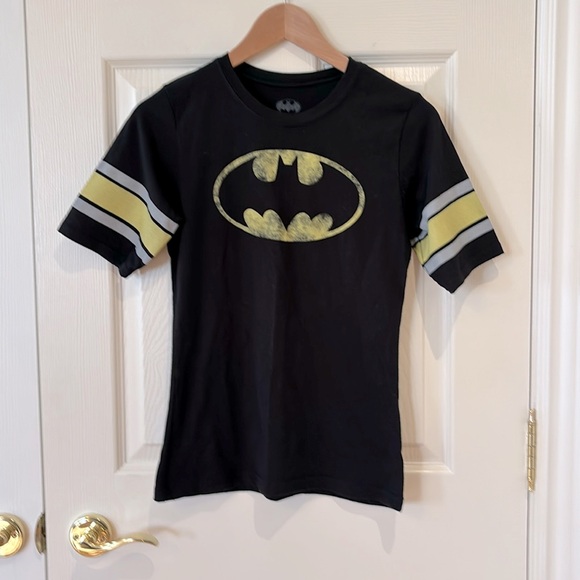 DC Comics Batman TShirt - Picture 1 of 4
